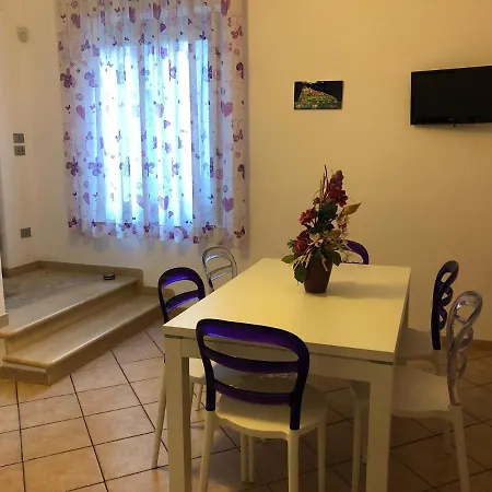 La Casetta Di Aurora 度假居